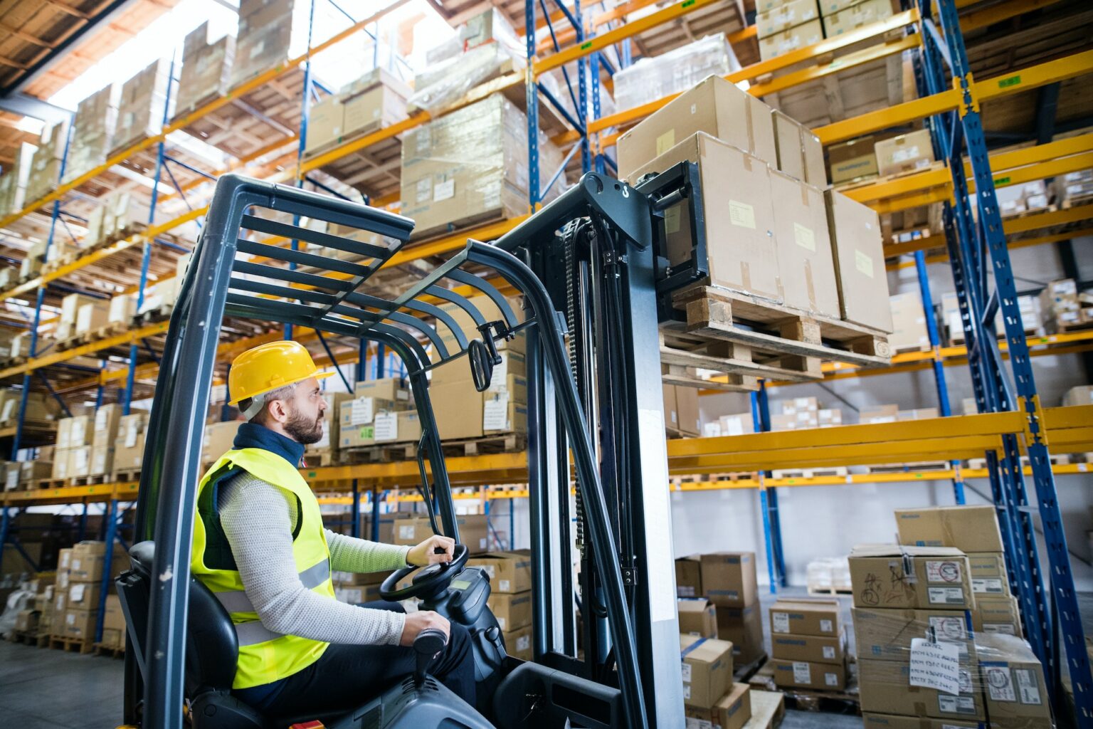 LF Forklift Courses Sydney | ACE Forklift Training and Accessing